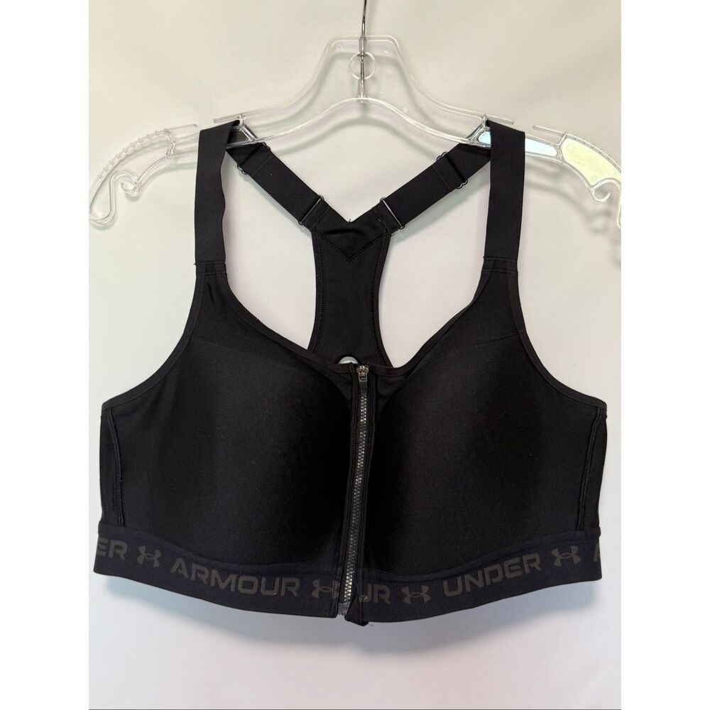 Under Armour compression front zip sport bra, size 40 C
